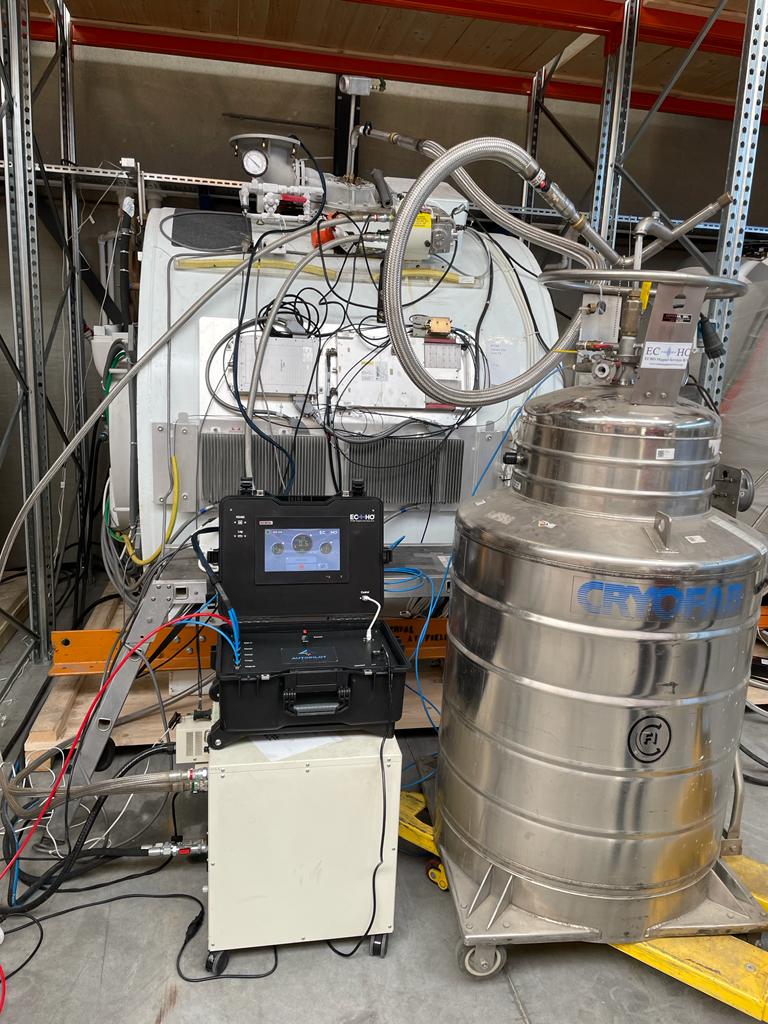 Helium Fill Tool:Magnetic Resonance Imaging (MRI) systems rely on superconducting magnets, which require liquid helium to stay at ultra-low temperatures